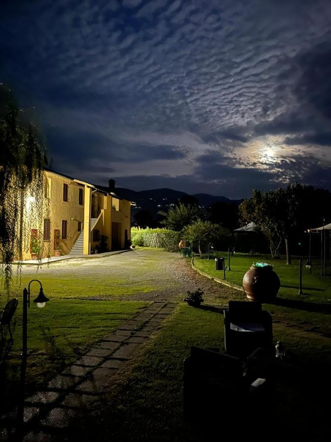 Gasthaus Agriturismo Il Casale Grande Beroide Exterior foto