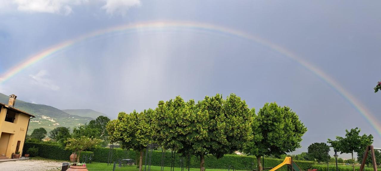 Gasthaus Agriturismo Il Casale Grande Beroide Exterior foto